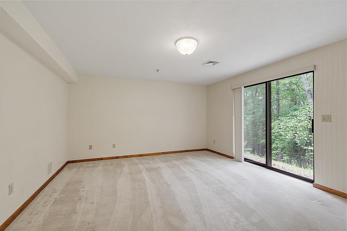 43 Bayberry Drive Atkinson, NH 03811 - Photo 16 of 40