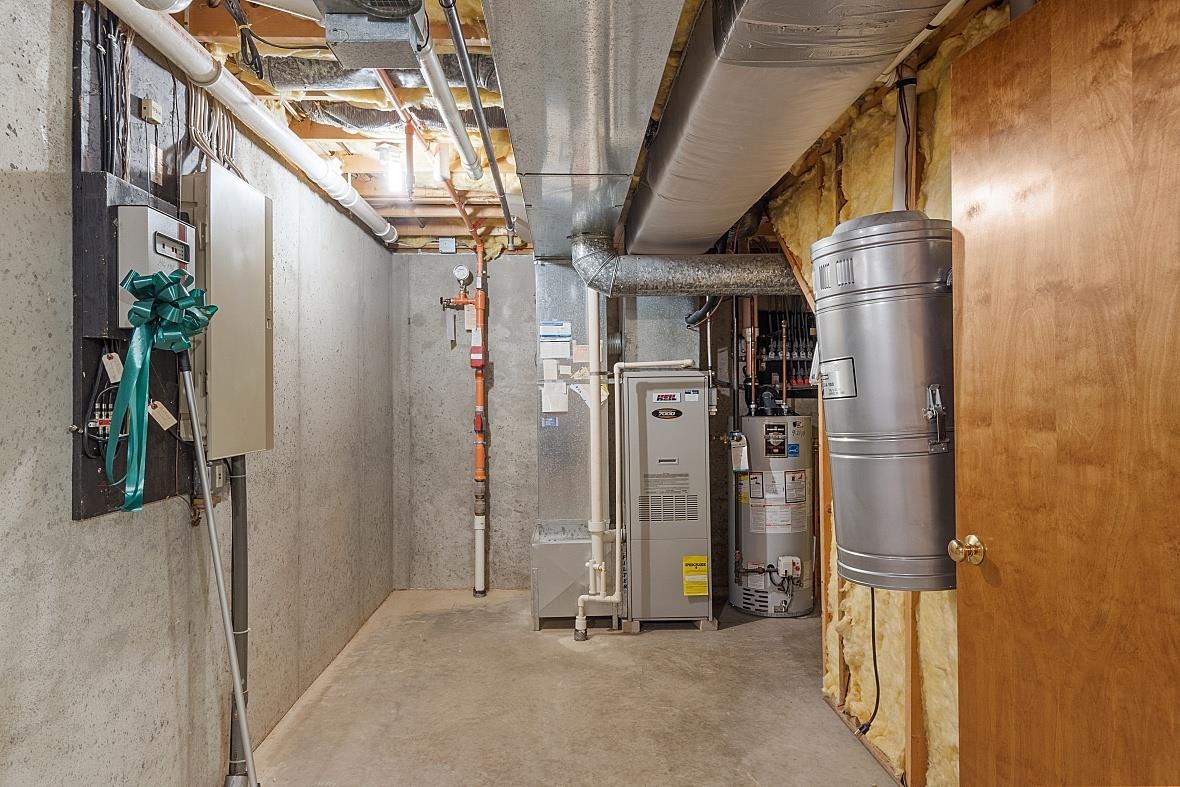 43 Bayberry Drive Atkinson, NH 03811 - Photo 21 of 40