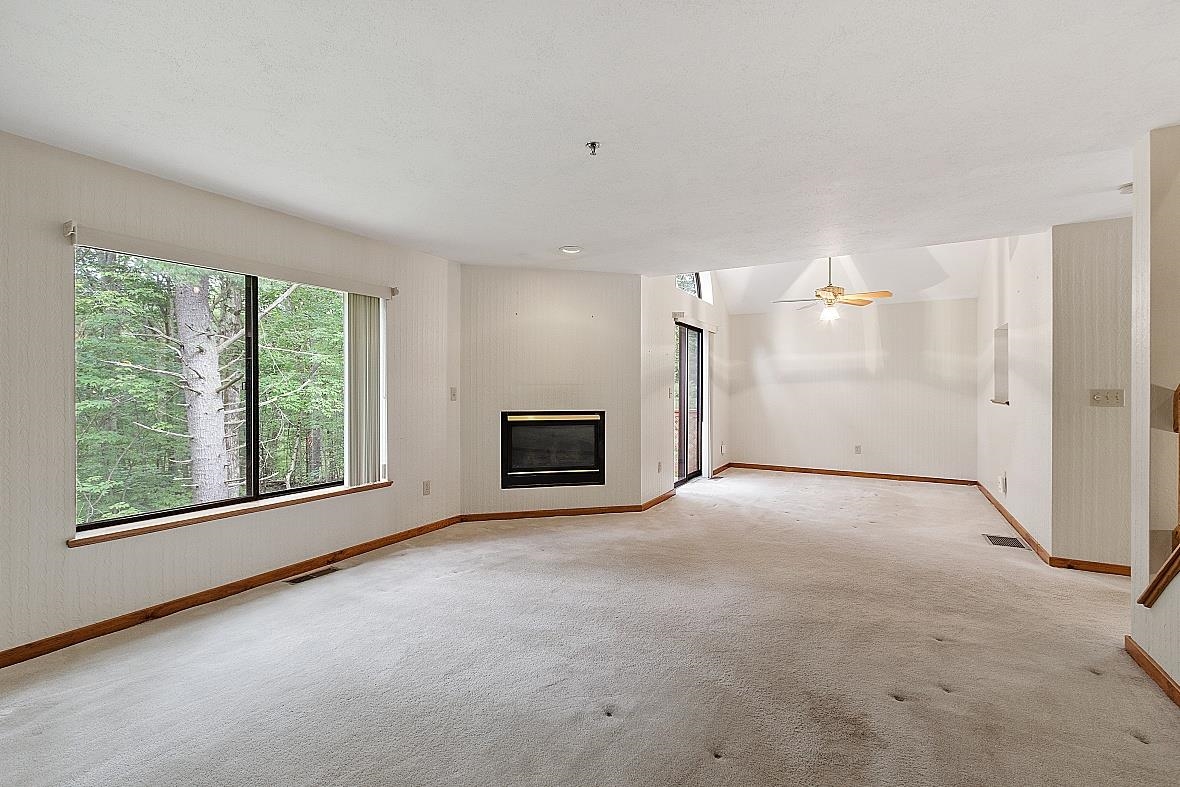 43 Bayberry Drive Atkinson, NH 03811 - Photo 25 of 40