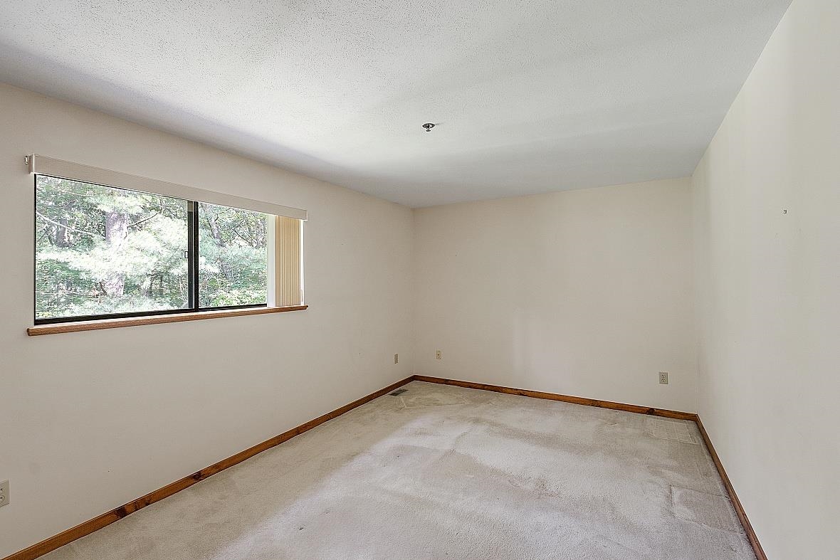 43 Bayberry Drive Atkinson, NH 03811 - Photo 6 of 40