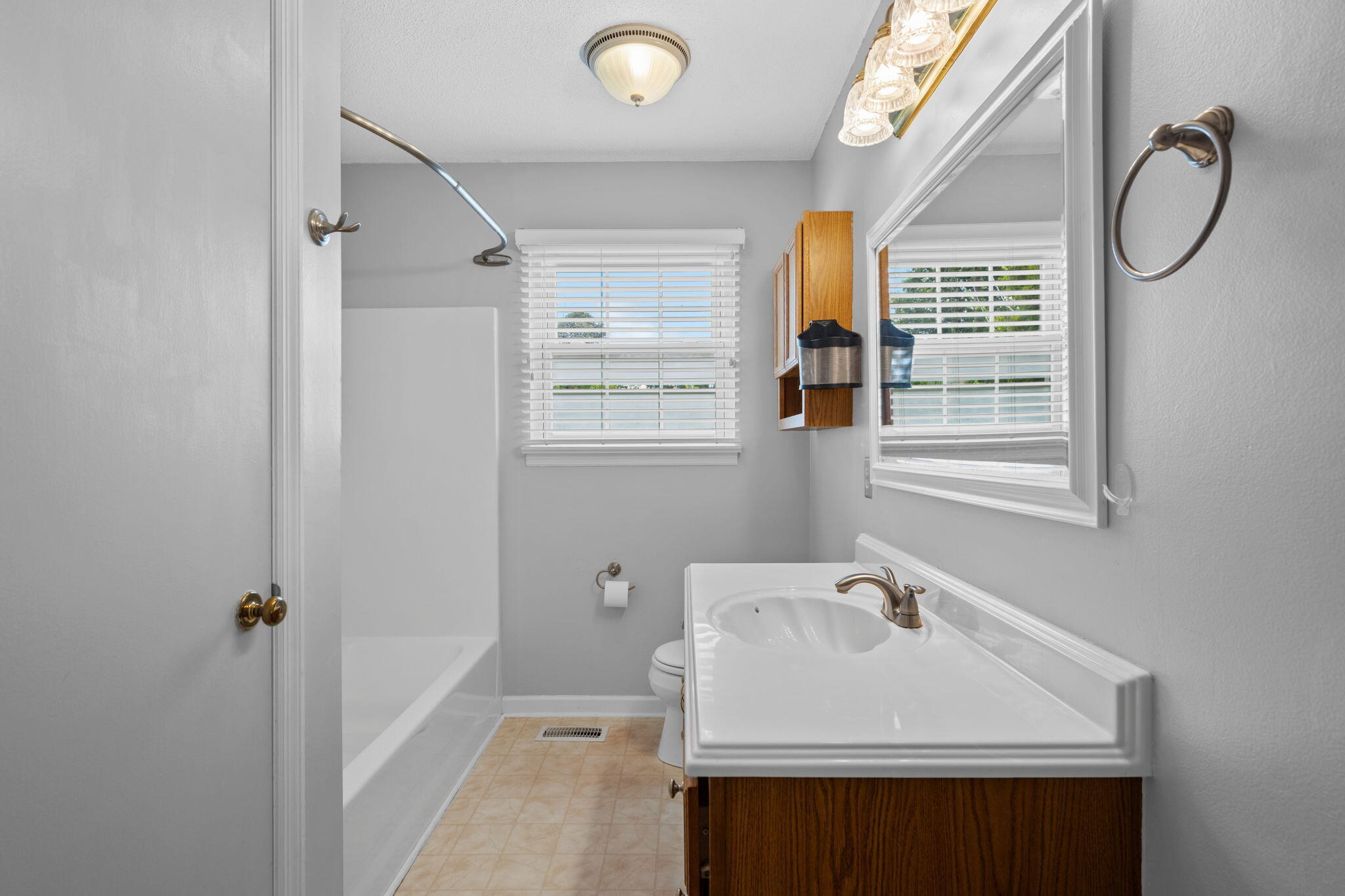8979 Hensley Road Hixson, TN 37343 - Photo 11 of 32 11-web-or-mls-DSC_3912