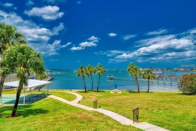 $289,000 | 100 Bluff View Drive, Unit 308A, Belleair Bluffs, FL 33770