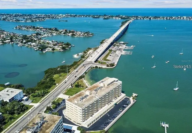 $289,000 | 100 Bluff View Drive, Unit 308A, Belleair Bluffs, FL 33770