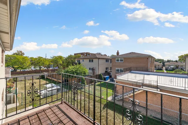 $2,450 | 8427 West Windsor Avenue, Unit 2, Chicago, IL 60656