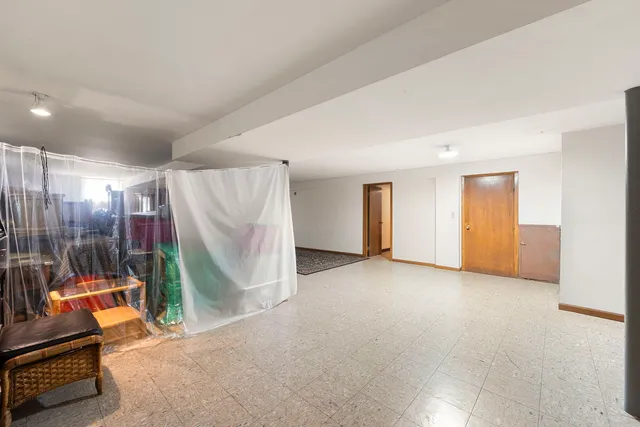 $2,450 | 8427 West Windsor Avenue, Unit 2, Chicago, IL 60656