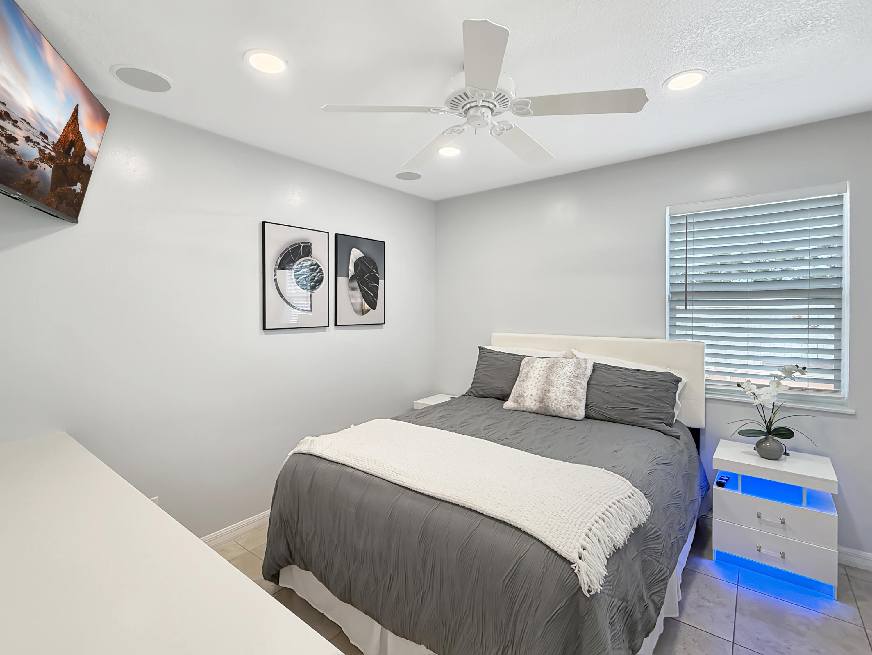 952 Sumter Road East West Palm Beach, FL 33415 - Photo 14 of 20 Guest Bedroom