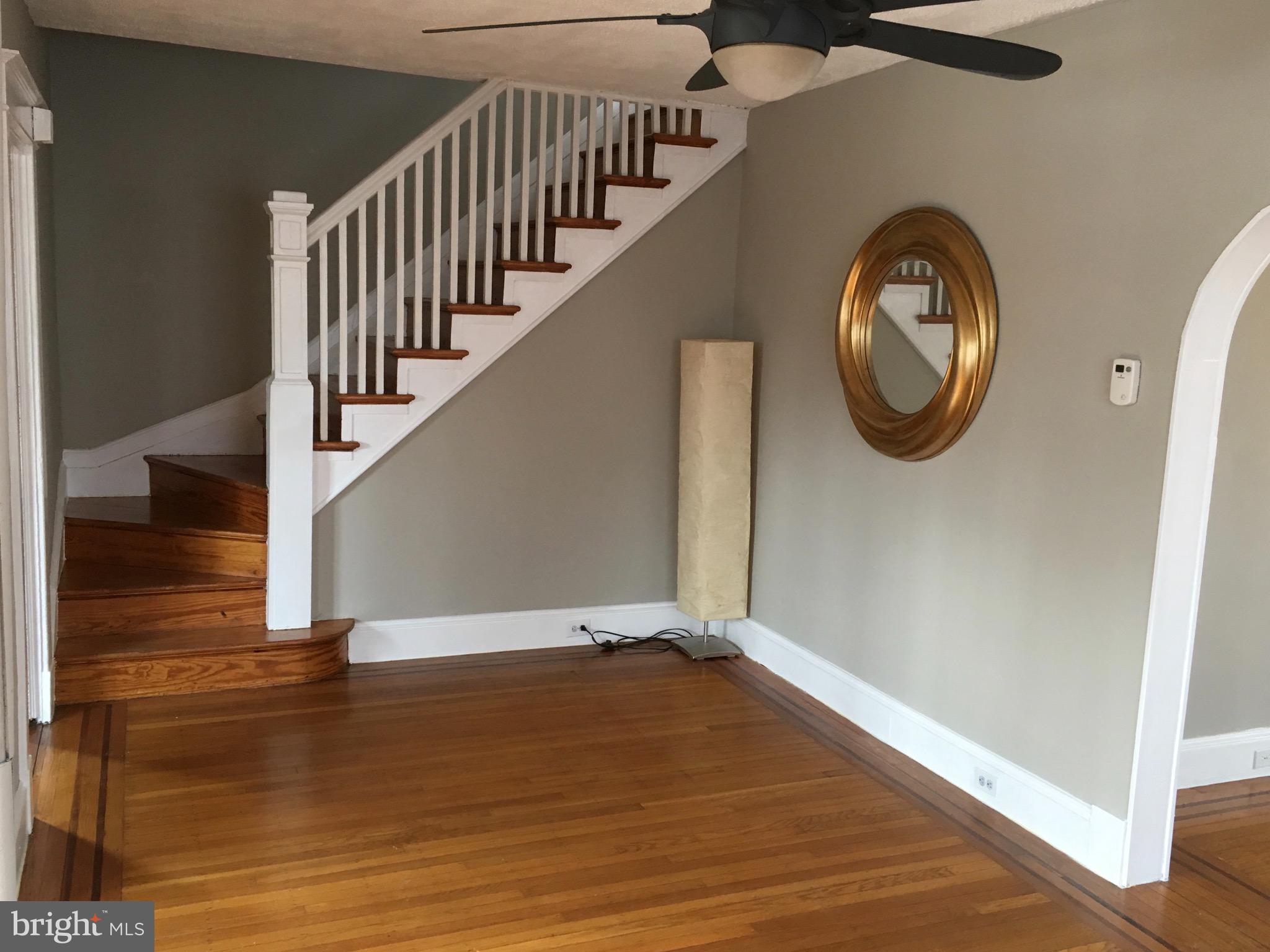 634 St Dunstans Road Baltimore, MD 21212 - Photo 4 of 47