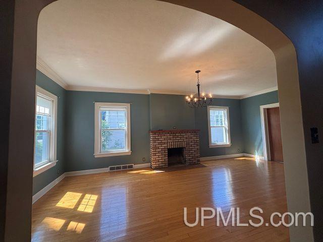 804 South 13th Street Escanaba, MI 49829 - Photo 3 of 61