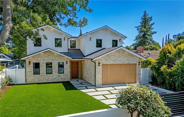 $2,890,000 | 22616 Hatteras Street, Woodland Hills, CA 91367