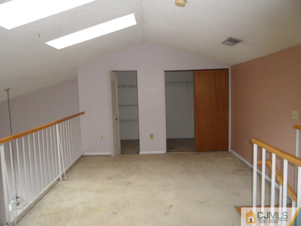 432 Edpas Road, Unit 432 New Brunswick, NJ 08901 - Photo 20 of 22 a view of an empty room