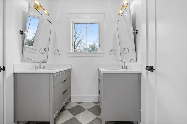 $3,695,000 | 26 Beacon Avenue, Newburyport, MA 01950