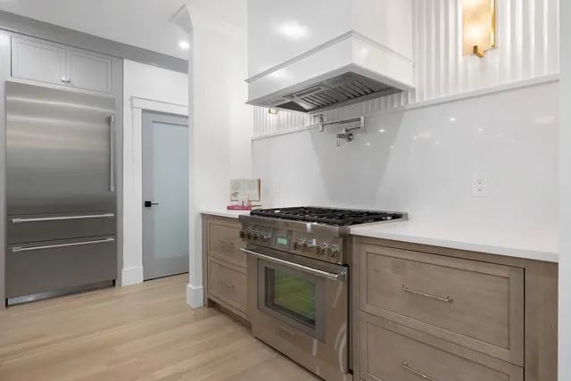 $3,695,000 | 26 Beacon Avenue, Newburyport, MA 01950