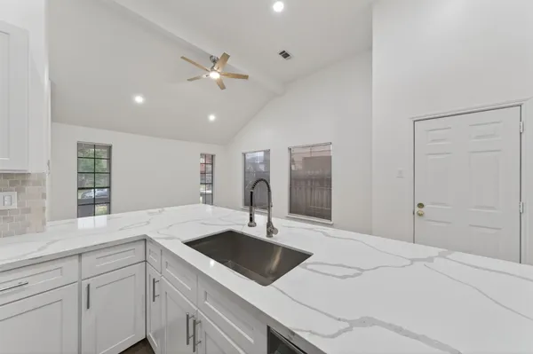$207,900 | 4735 Woodford Street, Baytown, TX 77521