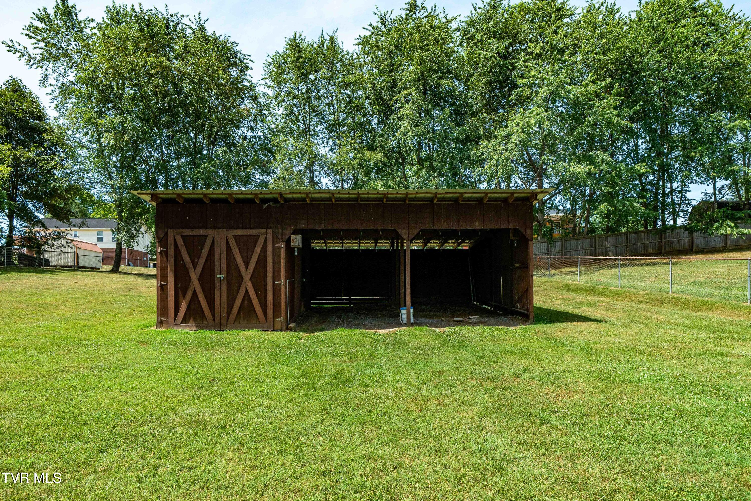 128 Rolling Acres Drive Gray, TN 37615 - Photo 12 of 51 128 Rolling Acres Dr (21 of 51)