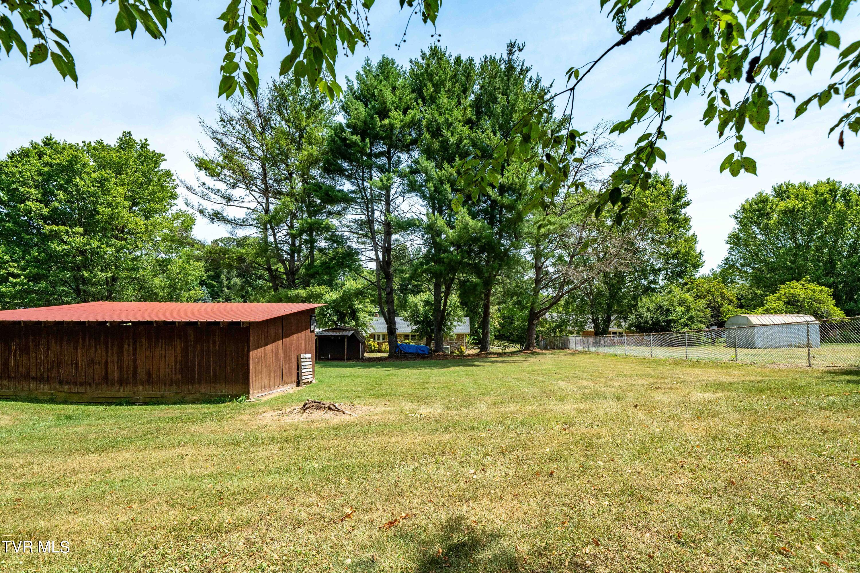128 Rolling Acres Drive Gray, TN 37615 - Photo 16 of 51 128 Rolling Acres Dr (26 of 51)