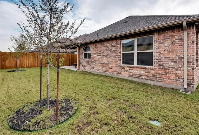 $2,500 | 2405 Muzzie Lane, Leander, TX 78641