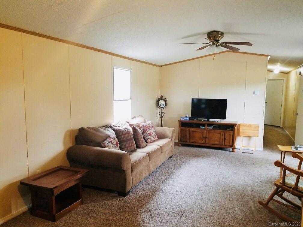 4780 Nursery Road Morganton, NC 28655 - Photo 4 of 24 Gallery Image 4