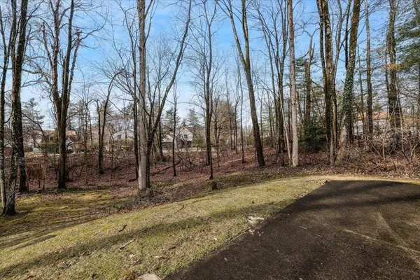 $415,000 | 6 Duckford Circle, Unit 19, Nashua, NH 03063