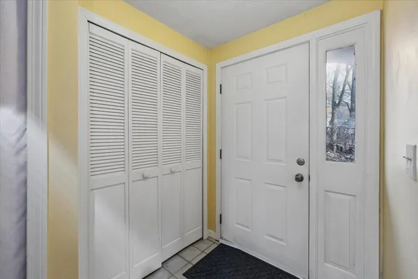 $415,000 | 6 Duckford Circle, Unit 19, Nashua, NH 03063
