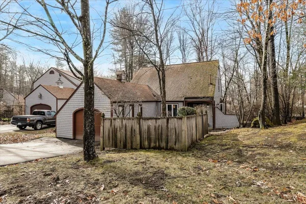 $415,000 | 6 Duckford Circle, Unit 19, Nashua, NH 03063