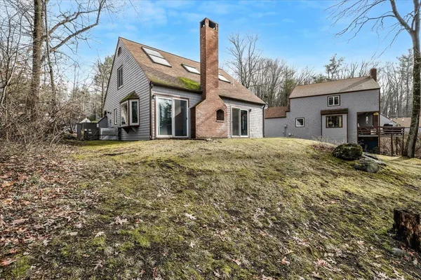 $415,000 | 6 Duckford Circle, Unit 19, Nashua, NH 03063