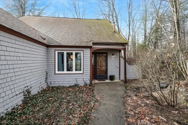 $415,000 | 6 Duckford Circle, Unit 19, Nashua, NH 03063