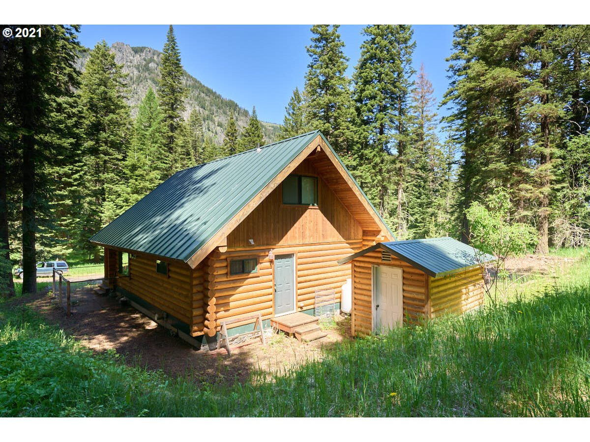 84722 Talmena Road Wallowa Lake, OR 97846 - Photo 3 of 13 Gallery Image 3
