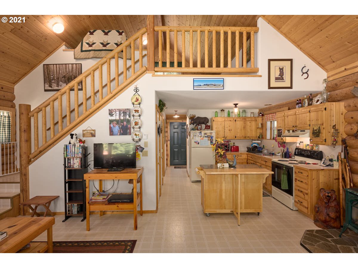 84722 Talmena Road Wallowa Lake, OR 97846 - Photo 7 of 13 Gallery Image 7
