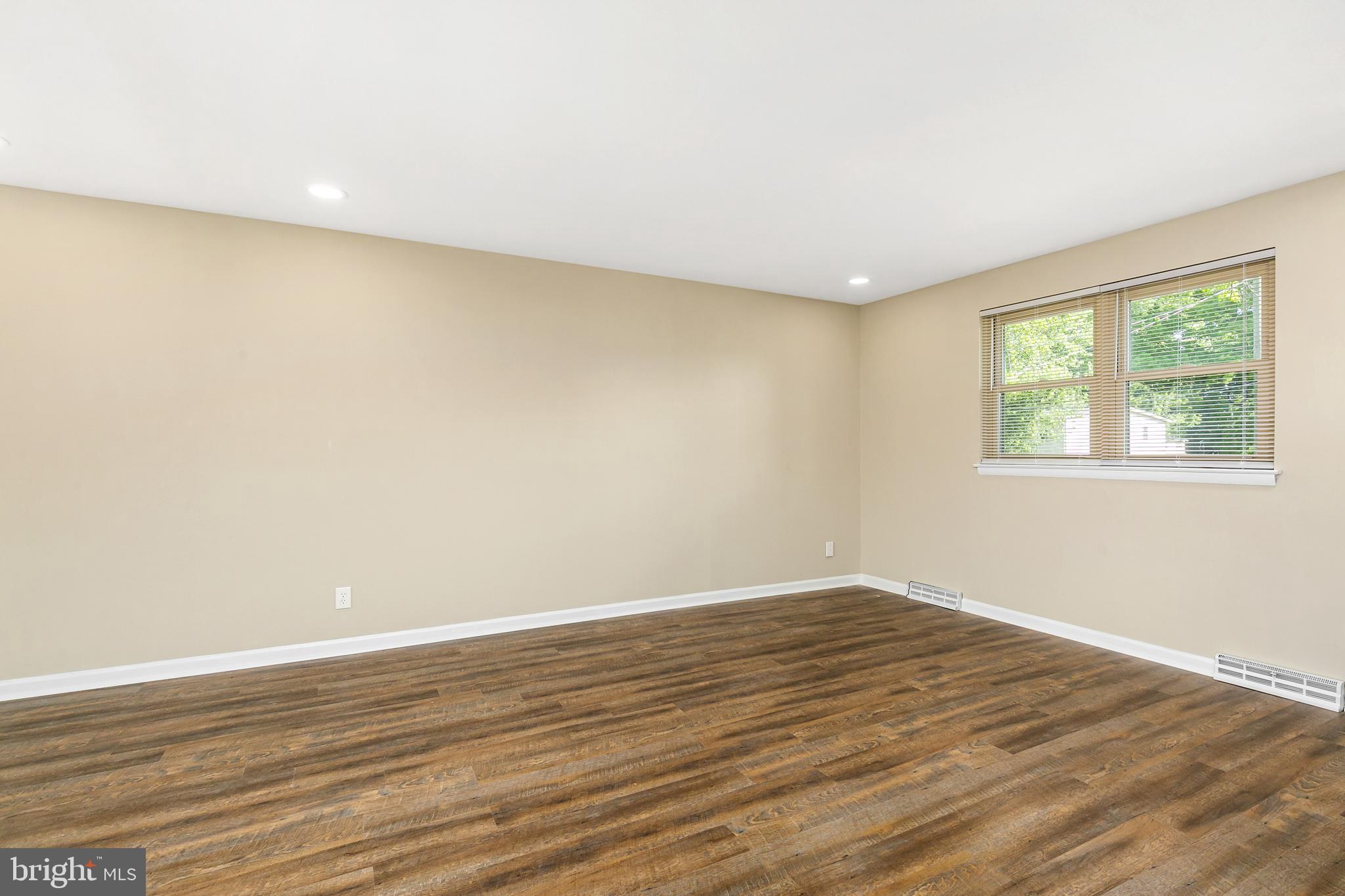 88 Kansas Road Pennsville, NJ 08070 - Photo 7 of 30