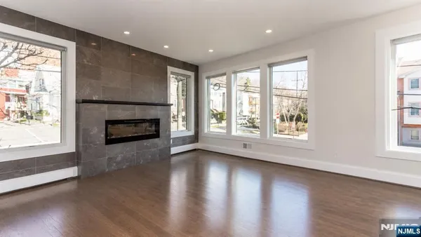 $7,500 | 38 Hilliard Avenue, Unit 1, Edgewater, NJ 07020