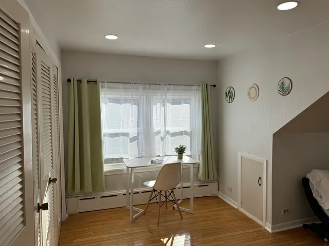 $5,000 | 7109 Keeler Avenue, Lincolnwood, IL 60712