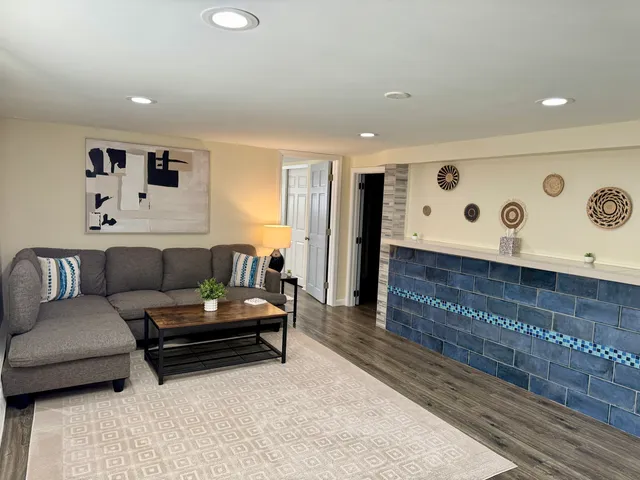 $5,000 | 7109 Keeler Avenue, Lincolnwood, IL 60712