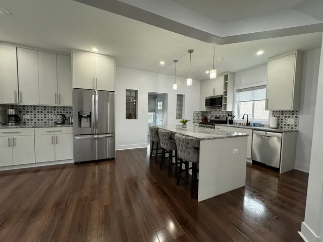 $5,000 | 7109 Keeler Avenue, Lincolnwood, IL 60712