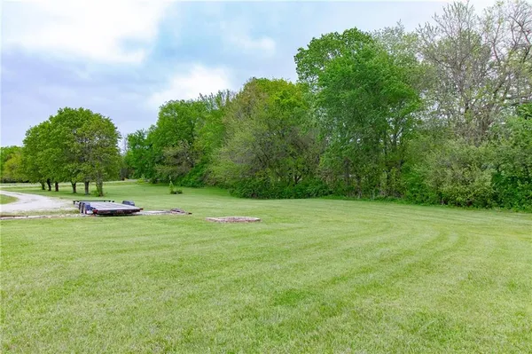$397,900 | 250 Northwest 450 Road, Warrensburg, MO 64093
