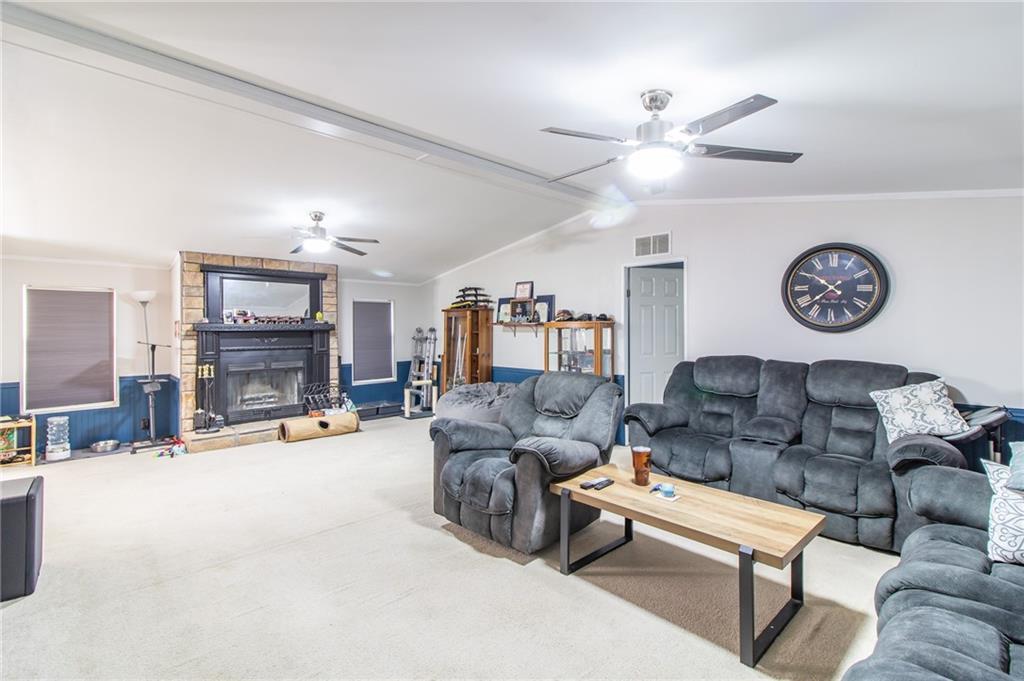 250 Northwest 450 Road Warrensburg, MO 64093 - Photo 4 of 45