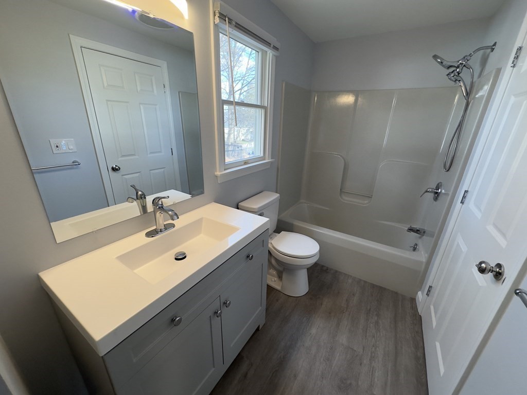 17 Champlain Street Springfield, MA 01151 - Photo 23 of 35 Gallery Image 23
