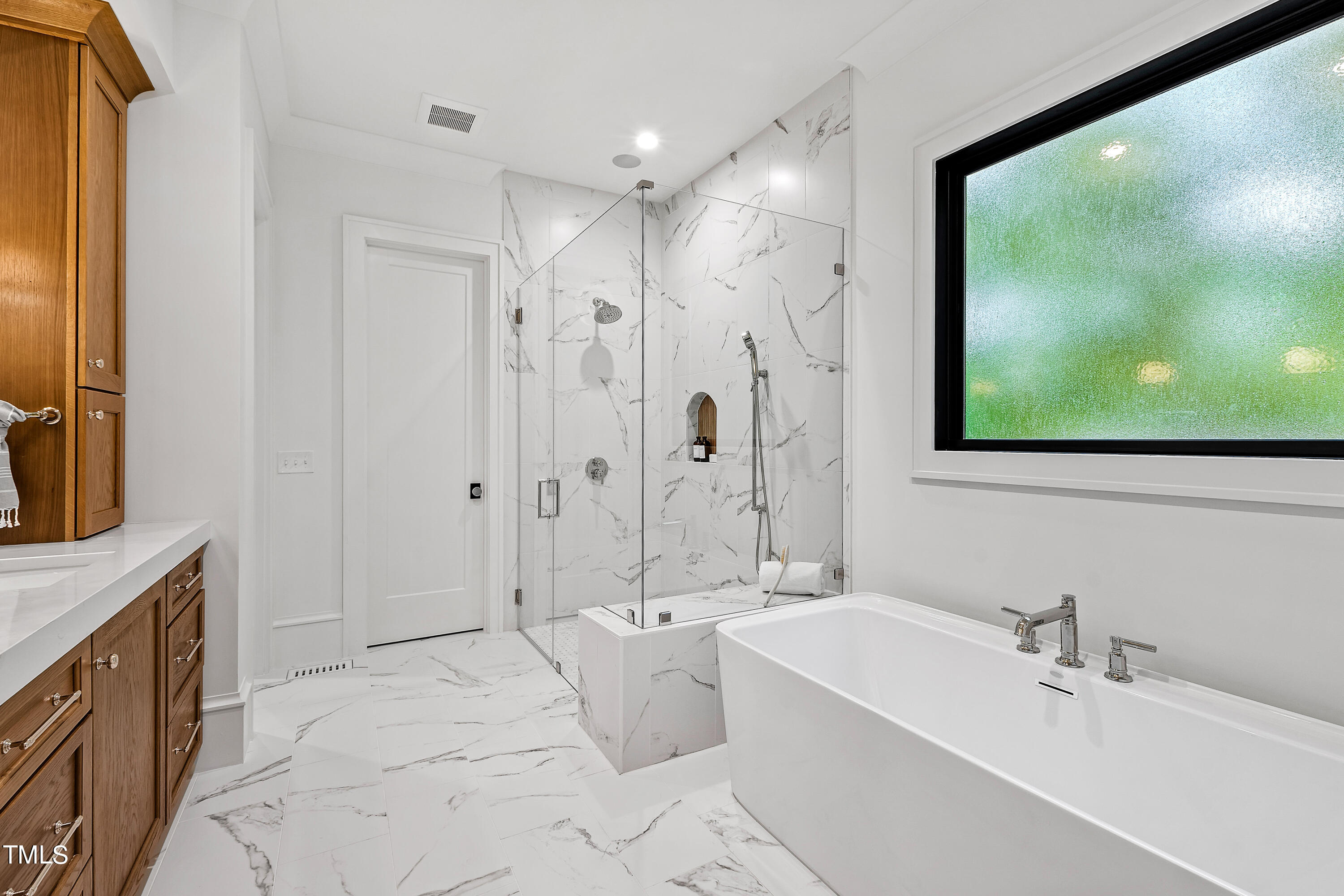 1104 Manchester Drive Raleigh, NC 27609 - Photo 18 of 52 Bathroom01C