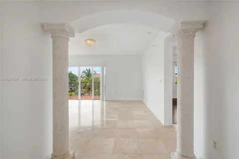 $3,500 | 101 Sidonia Avenue, Unit 404, Coral Gables, FL 33134