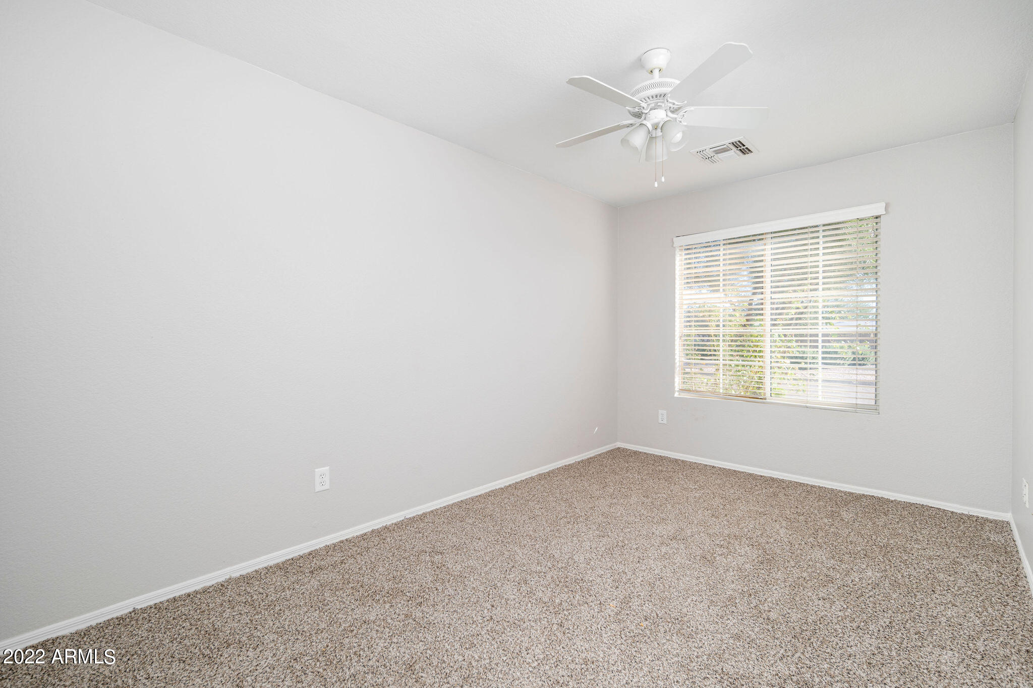 4002 West Cactus Road Phoenix, AZ 85029 - Photo 19 of 24 Bedroom 5