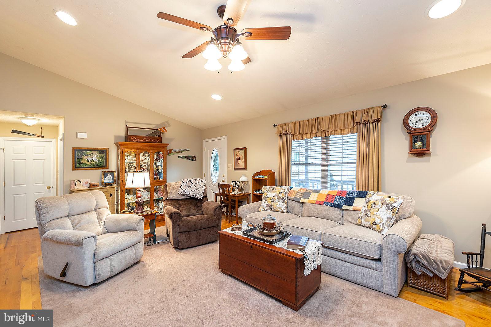 236 Chestnut Grove Road Winchester, VA 22603 - Photo 11 of 50 Gallery Image 11
