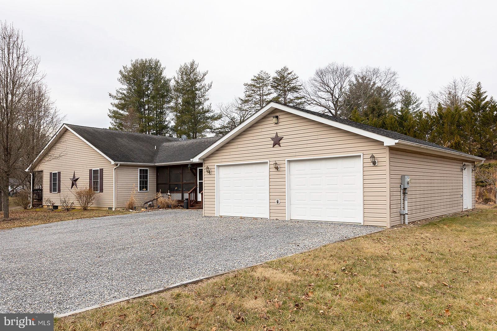 236 Chestnut Grove Road Winchester, VA 22603 - Photo 3 of 50 Gallery Image 3