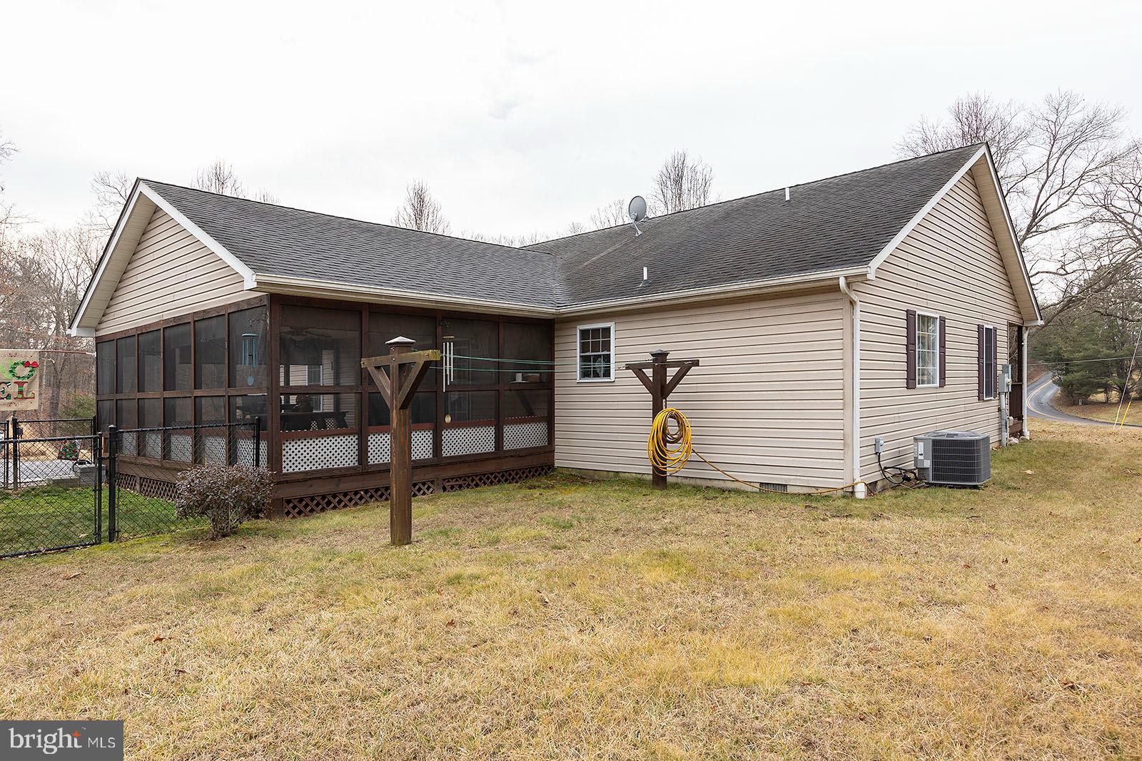 236 Chestnut Grove Road Winchester, VA 22603 - Photo 45 of 50 Gallery Image 45