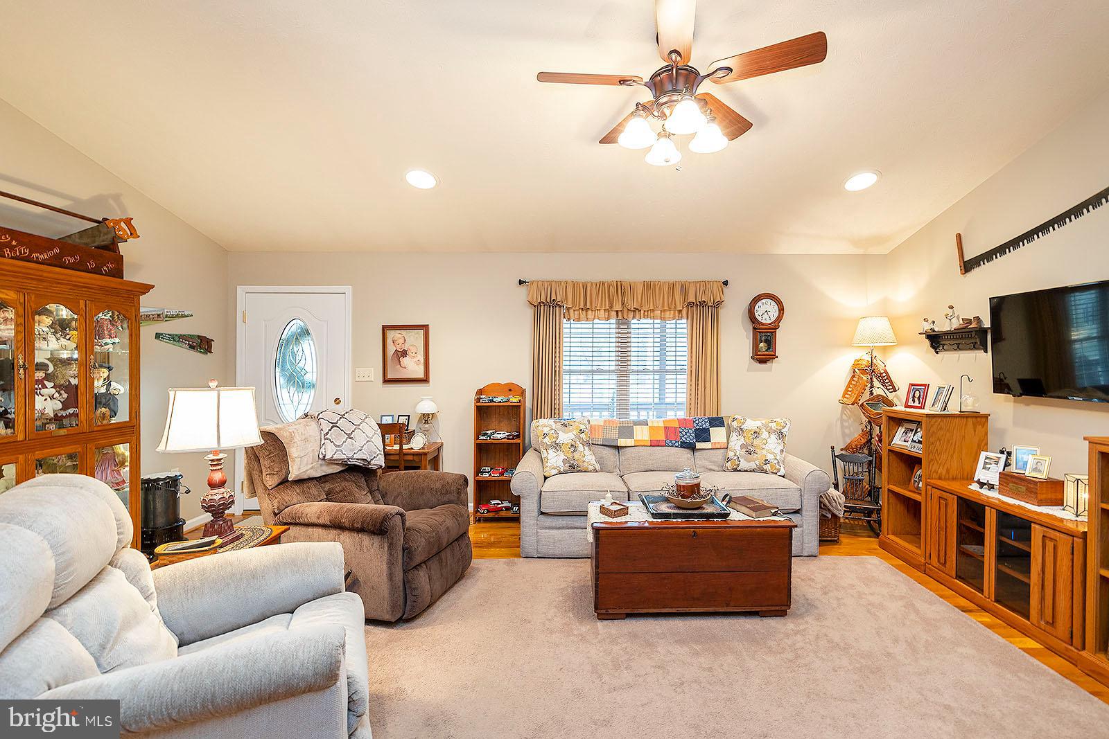 236 Chestnut Grove Road Winchester, VA 22603 - Photo 7 of 50 Gallery Image 7