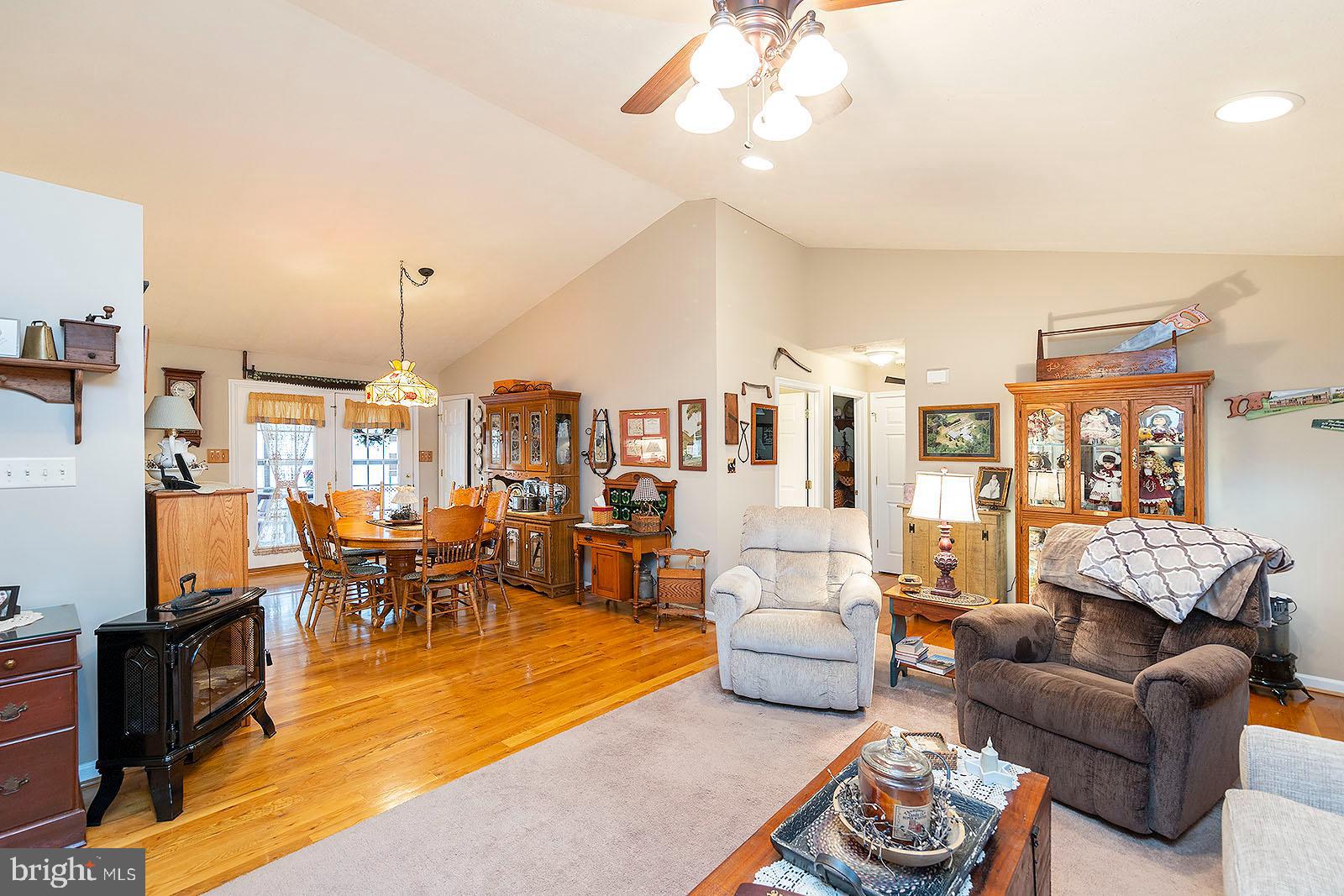 236 Chestnut Grove Road Winchester, VA 22603 - Photo 10 of 50 Gallery Image 10