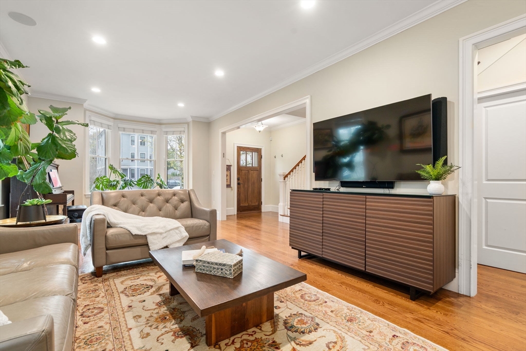 221 Freeman Street, Unit 221 Brookline, MA 02446 - Photo 7 of 28