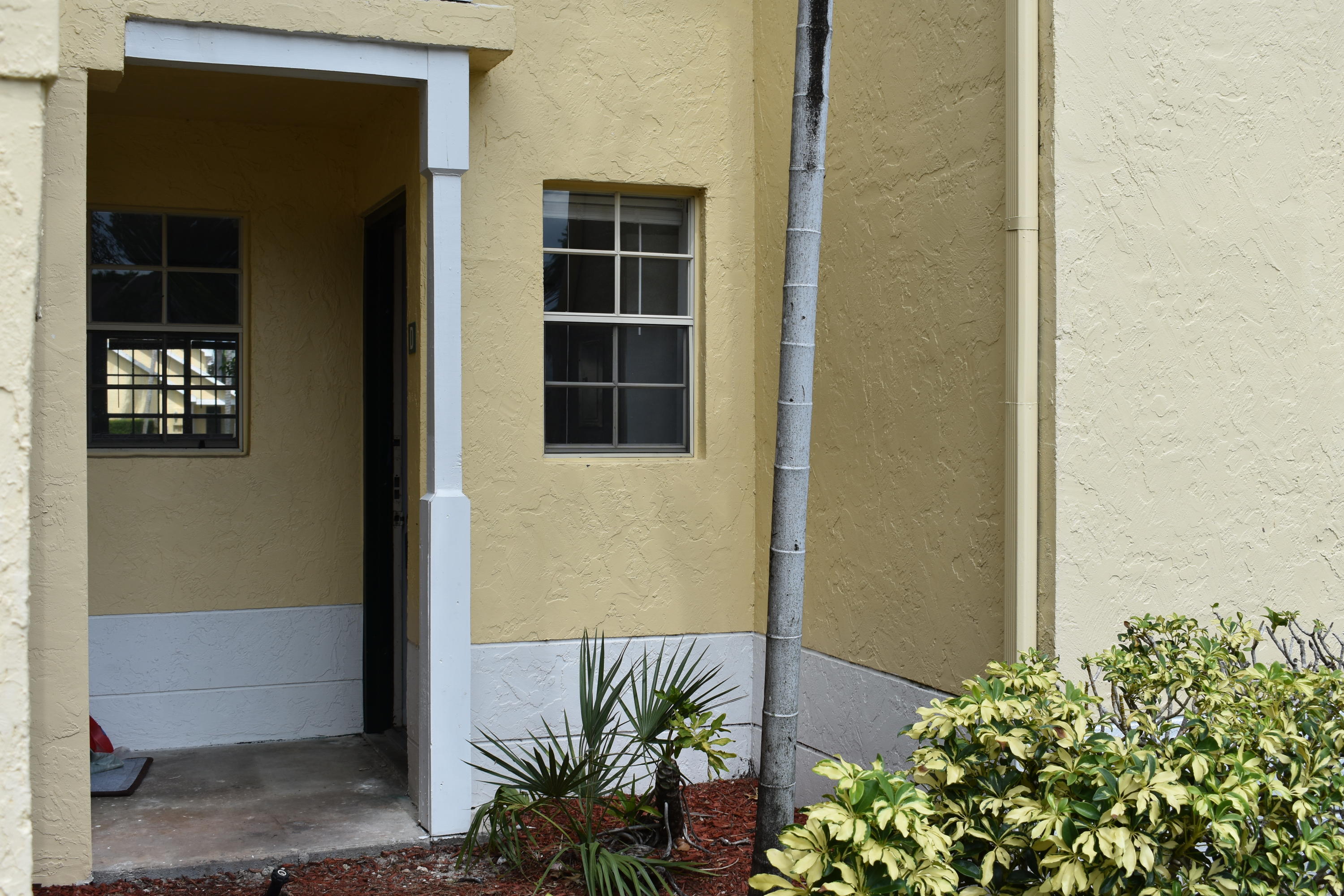 6355 La Costa Drive, Unit D Boca Raton, FL 33433 - Photo 3 of 7 front entrance