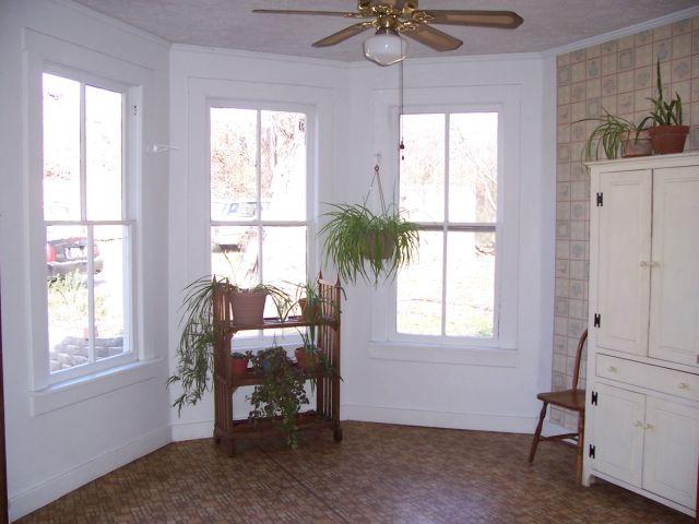 4056 Oldtown Road Shawsville, VA 24162 - Photo 5 of 8 eat-in dining area