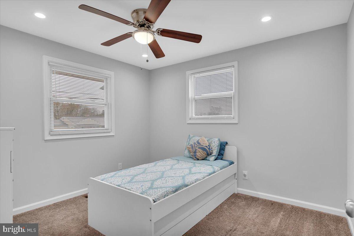 17 Lansdowne Road Burlington, NJ 08016 - Photo 24 of 36