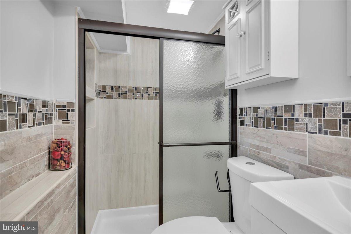 17 Lansdowne Road Burlington, NJ 08016 - Photo 29 of 36