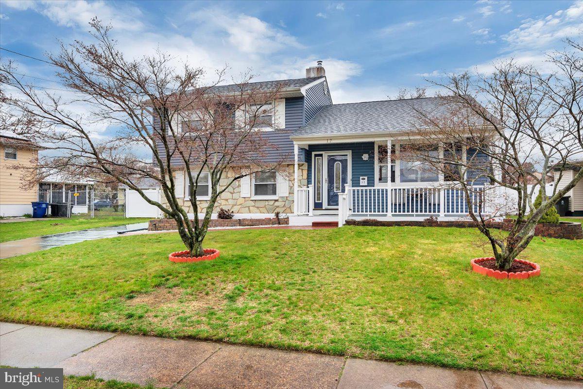 17 Lansdowne Road Burlington, NJ 08016 - Photo 3 of 36